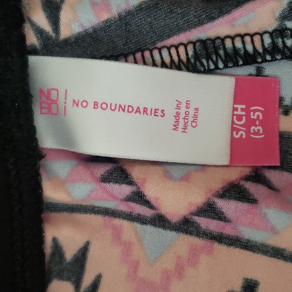 NO BOUNDARIES SHORT SHORTS WITH POCKETS - Picture 2 of 2